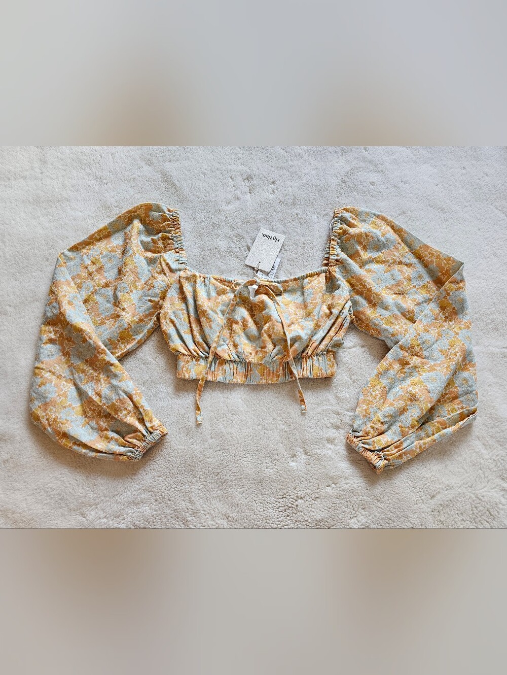 New Rhythm. Floral Long Sleeve Crop Top Size XS